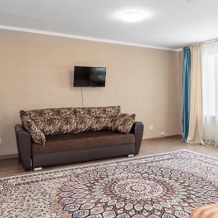 Azamat Hotel Astana Bagian luar foto